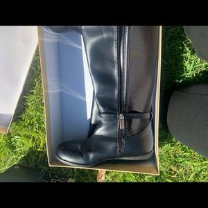 Micheal kors boots